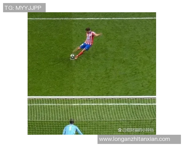 足球明星遭雷击瞬间视频曝光引发网友热议和关注