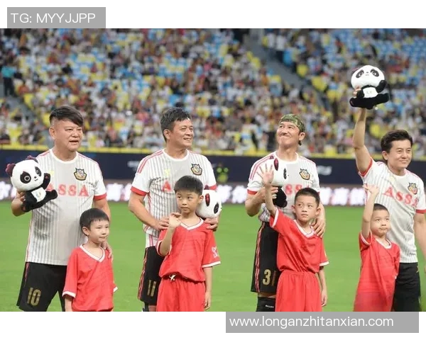 香港足球明星队成员全方位介绍与精彩瞬间回顾